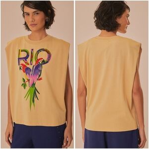 Farm Rio Active Sand Rio Shoulder Pad Organic Cotton T-Shirt Medium